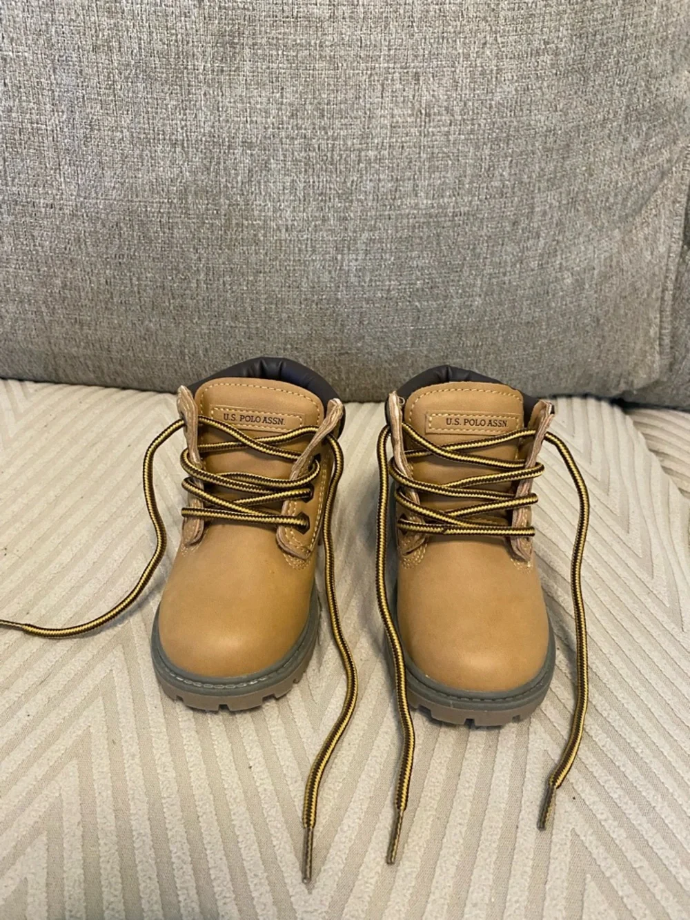 New U.S. Polo Assn. boys size 7M Owen wheat brown high top faux leather boots